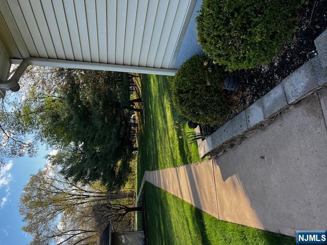 680 Rifle Camp Road Woodland Park, NJ 07424 - Photo 4 of 10