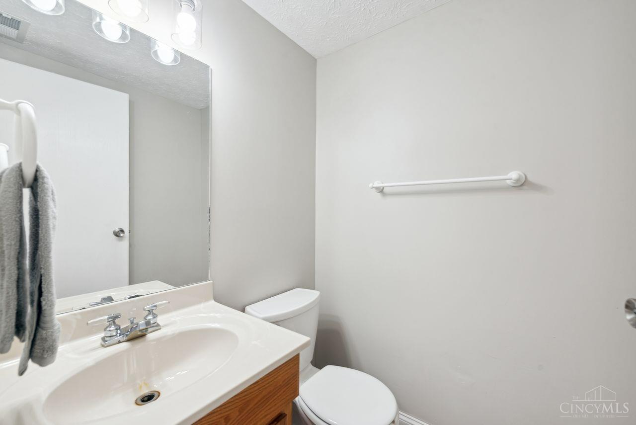129 Cook Road, Unit B Lebanon, OH 45036 - Photo 32 of 37 Gallery Image 32