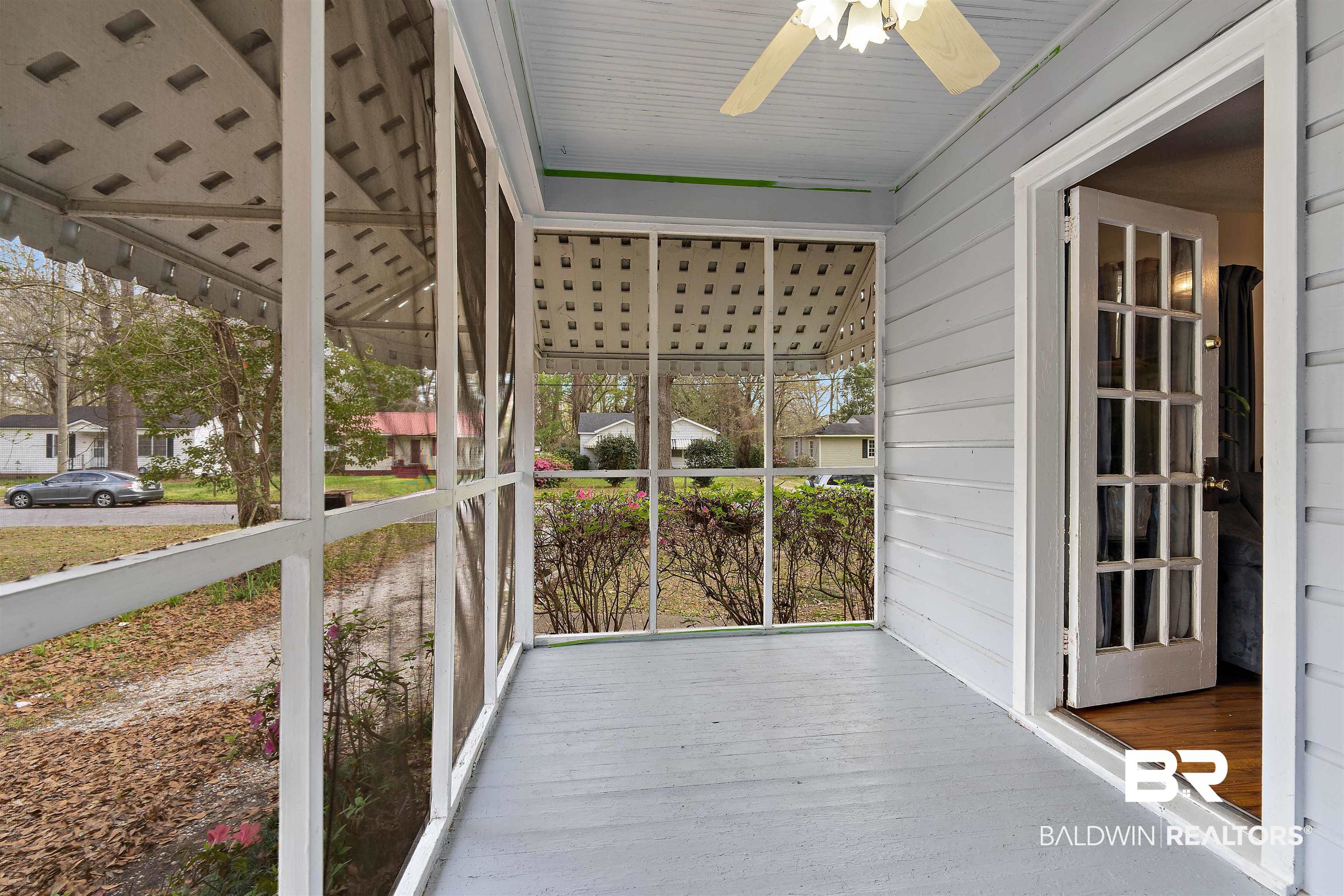 956 Cloverdale Drive Mobile, AL 36606 - Photo 2 of 20
