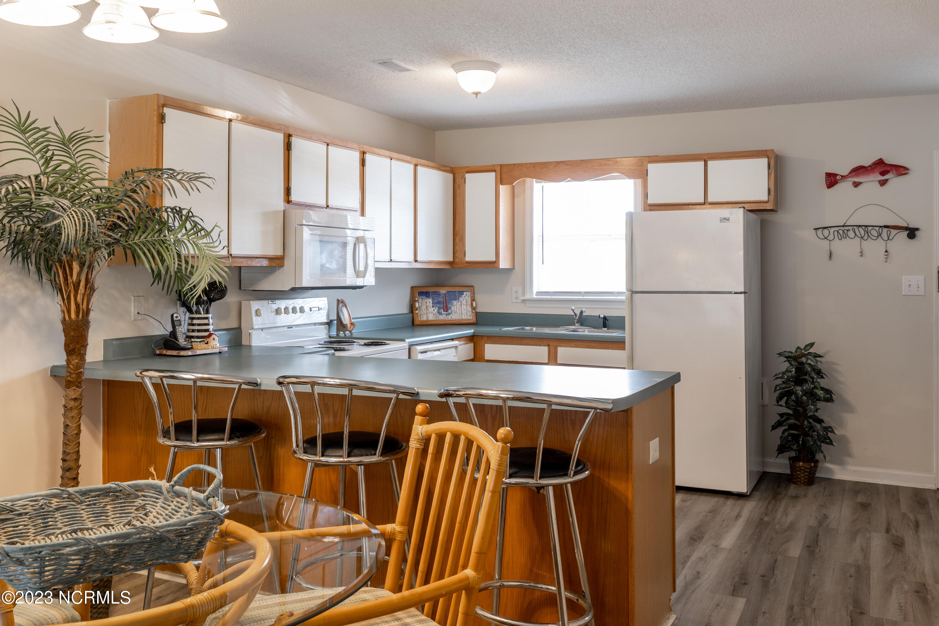 601 Peletier Loop Road, Unit E27 Swansboro, NC 28584 - Photo 5 of 17 601 Peletier005