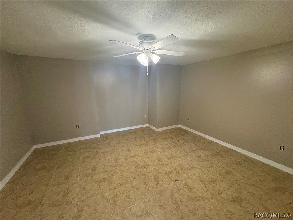 568 San Remo Circle Inverness, FL 34450 - Photo 17 of 34