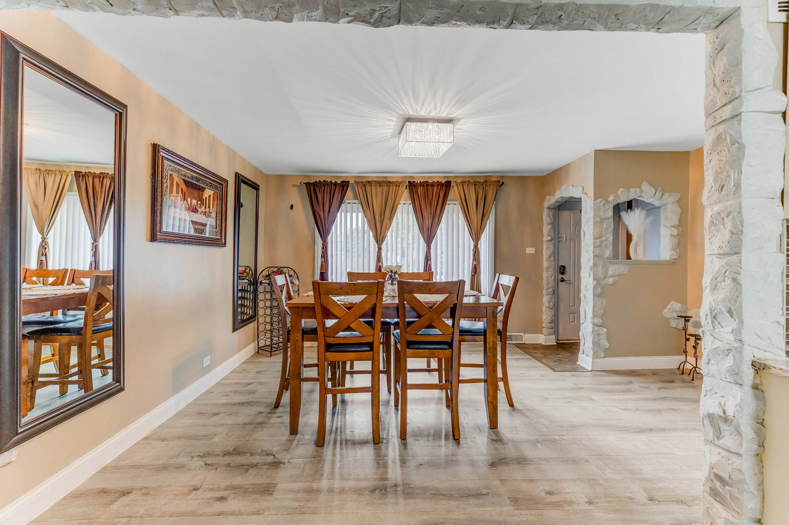 7740 Monitor Avenue Burbank, IL 60459 - Photo 11 of 36