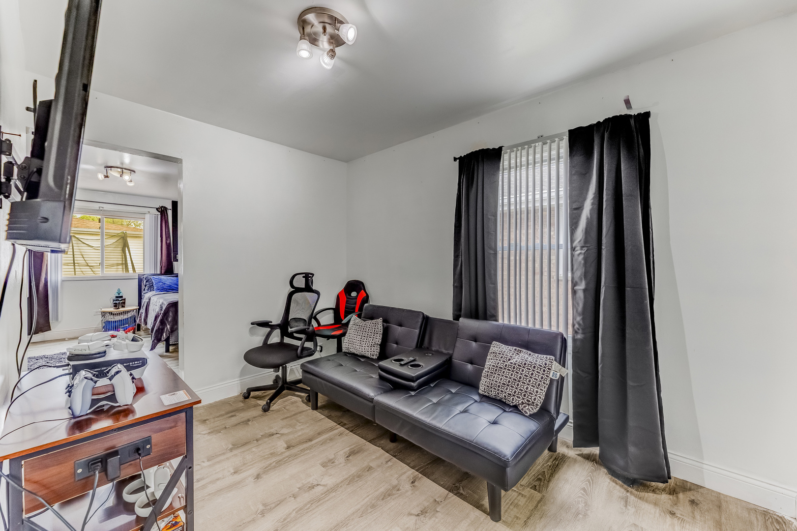 7740 Monitor Avenue Burbank, IL 60459 - Photo 23 of 36