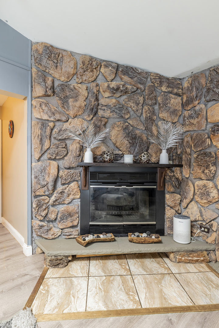 7740 Monitor Avenue Burbank, IL 60459 - Photo 6 of 36