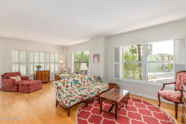 $349,900 | 2201 North Central Avenue, Unit 3D, Phoenix, AZ 85004