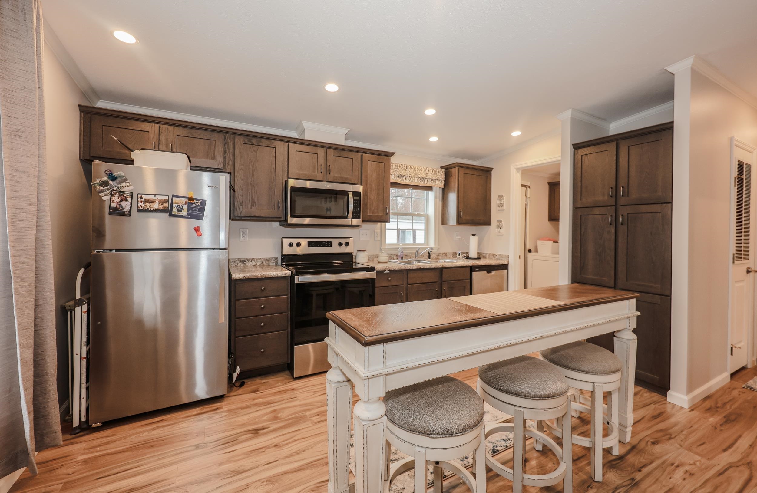 11 Hagop Road Salem, NH 03079 - Photo 3 of 28