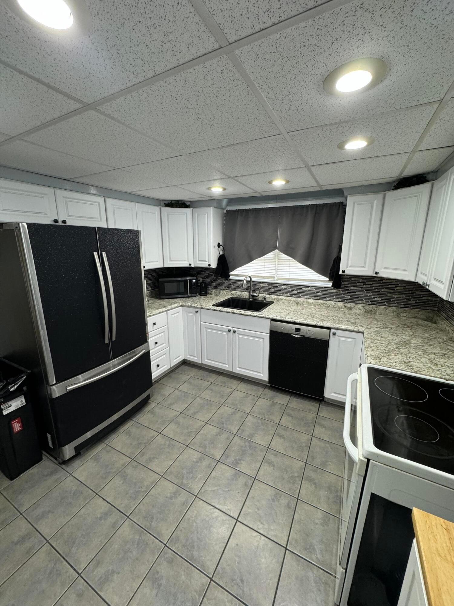 2345 Irwin Avenue Springfield, OH 45505 - Photo 26 of 81 IMG_2621