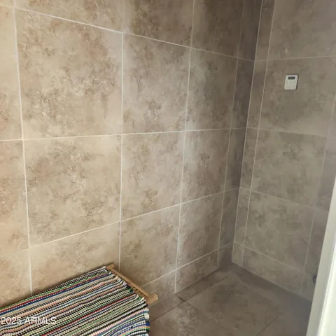 a view of a yard with a house