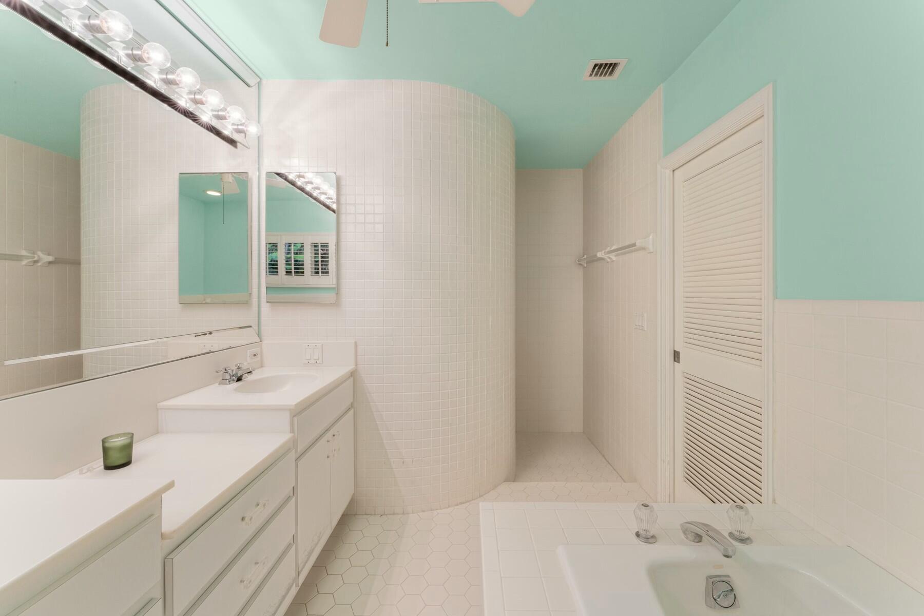 33 Pen Key Drive Islamorada, FL 33036 - Photo 35 of 60 a bathroom with a sink a toilet and shower