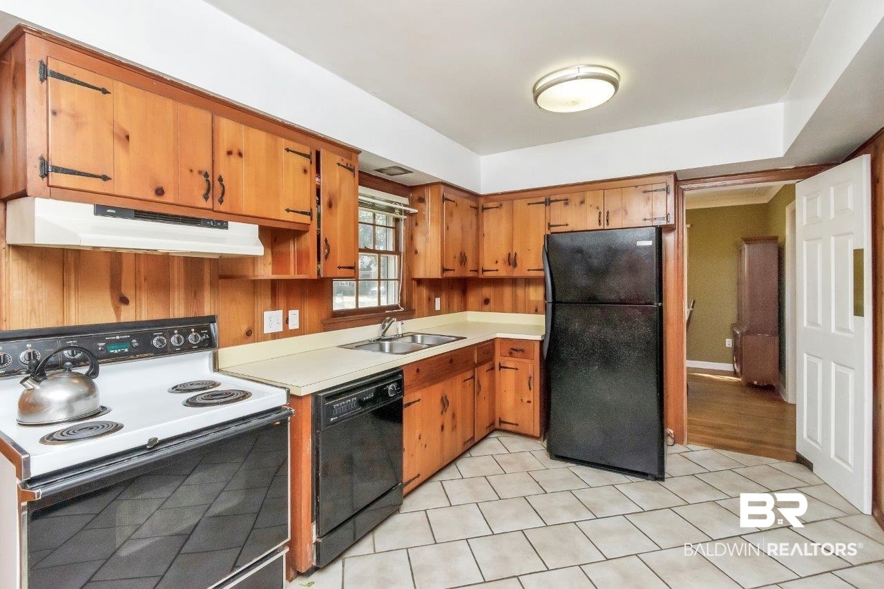 17 West Chadwick Drive Mobile, AL 36606 - Photo 8 of 24