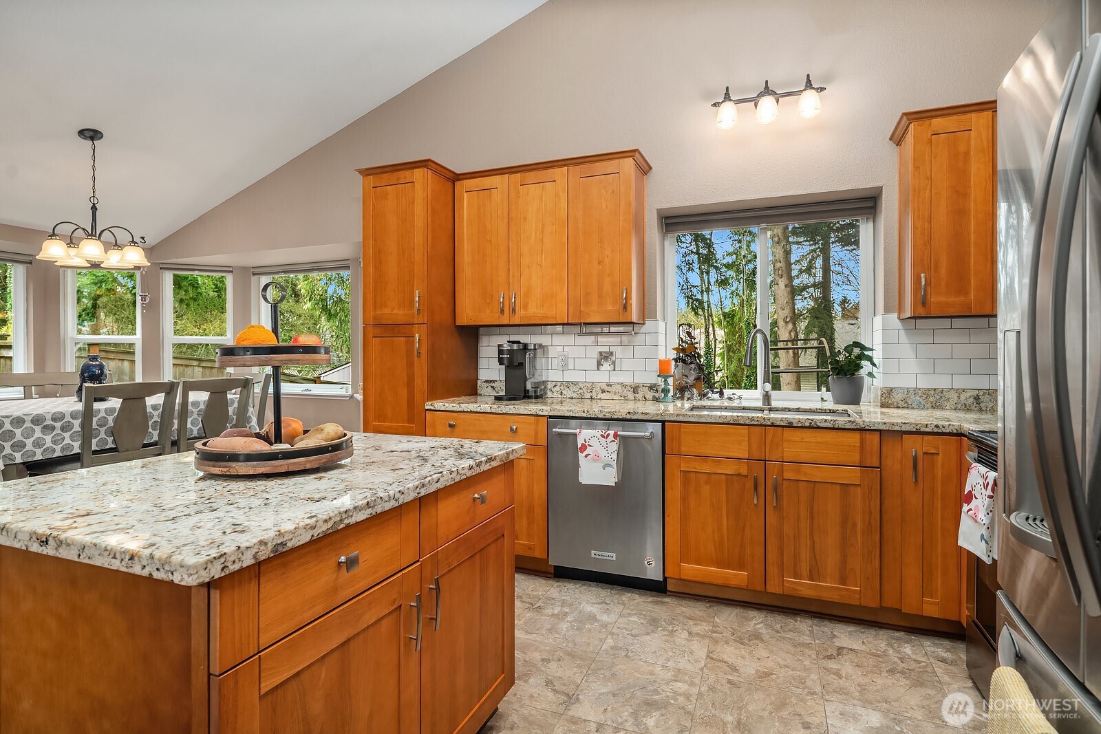 17649 152nd Place Southeast Renton, WA 98058 - Photo 12 of 34