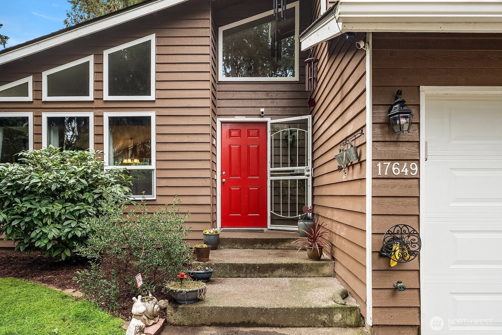 17649 152nd Place Southeast Renton, WA 98058 - Photo 3 of 34