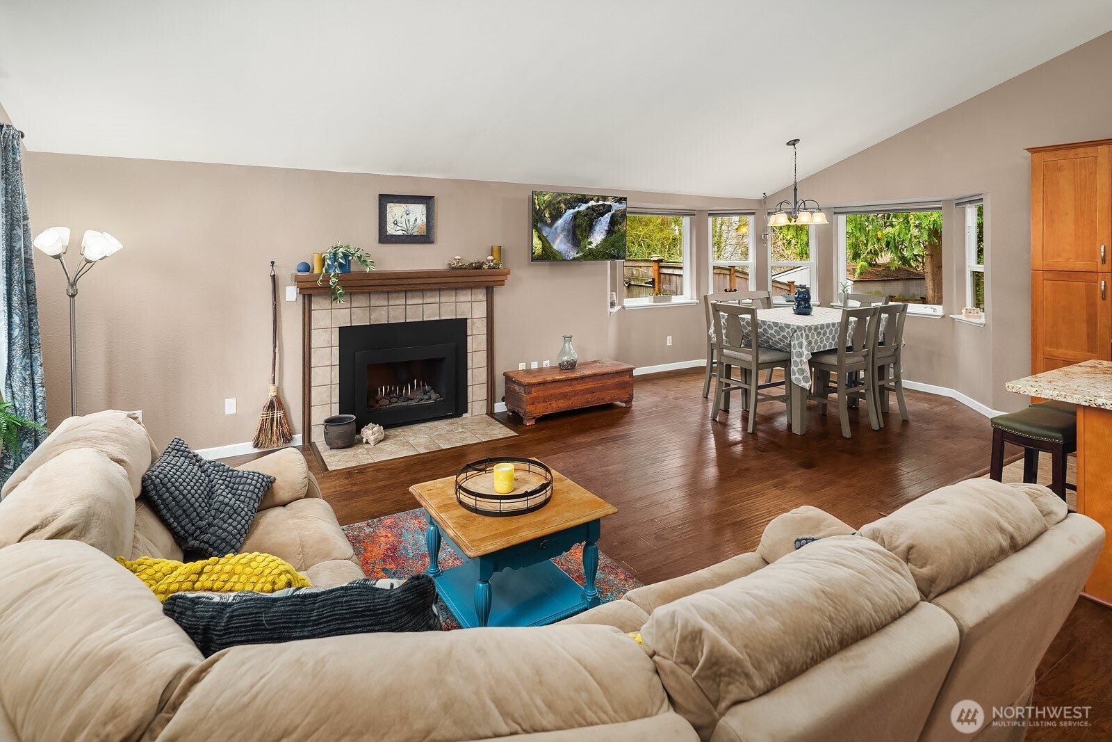 17649 152nd Place Southeast Renton, WA 98058 - Photo 6 of 34