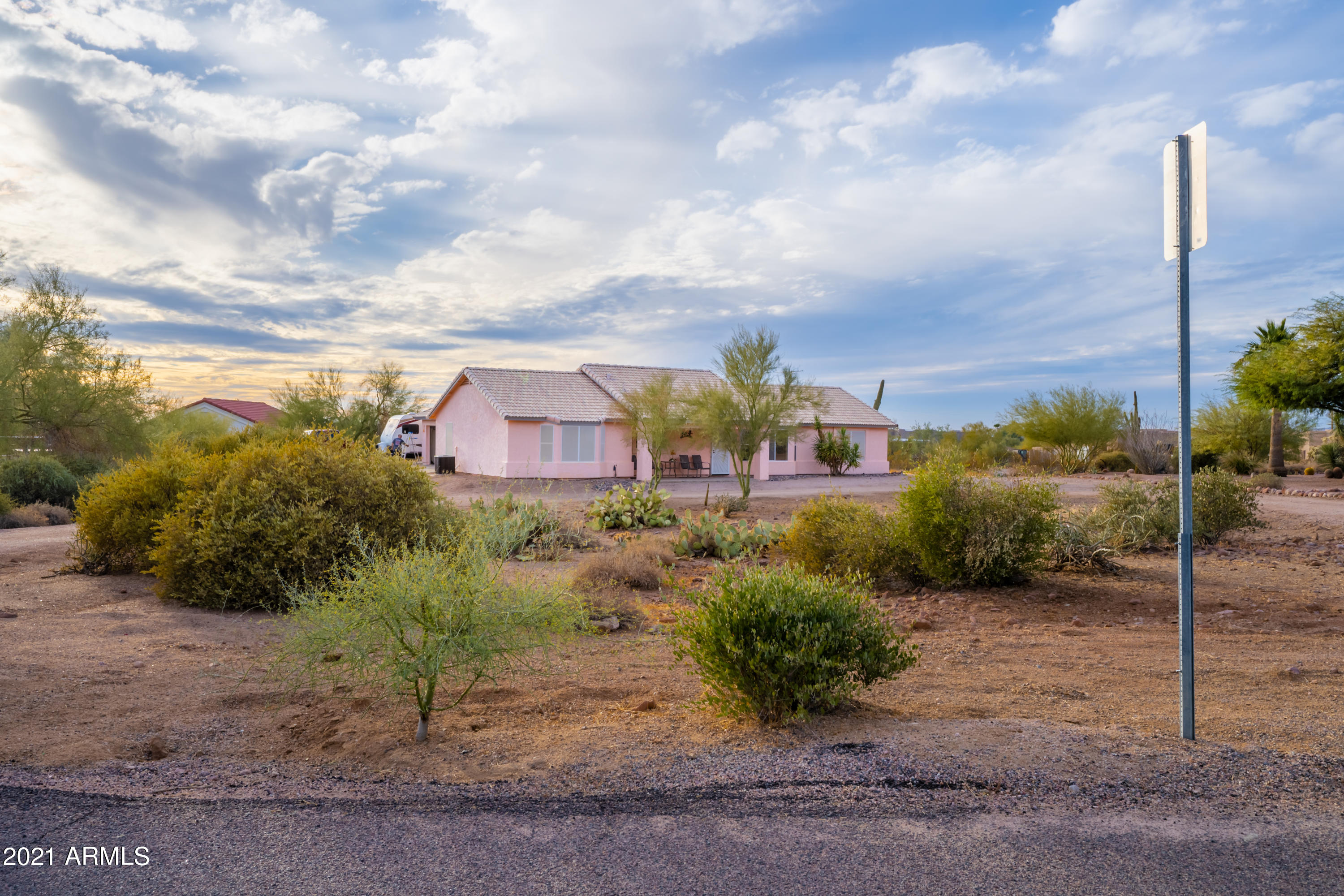 120 South Geronimo Road Apache Junction, AZ 85119 - Photo 11 of 47 01-18-21 Marjorie Stahl Home-34