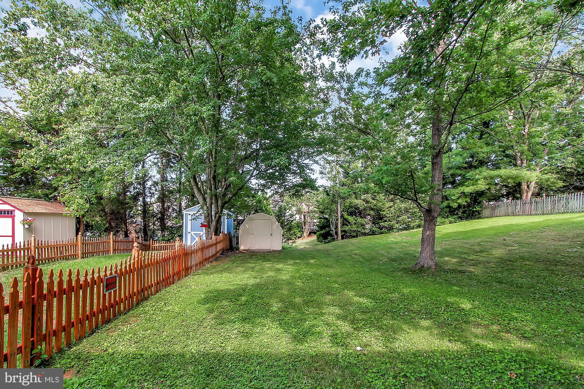 22 Rader Court Baltimore, MD 21234 - Photo 26 of 31 Deep yard with storage shed & mature trees