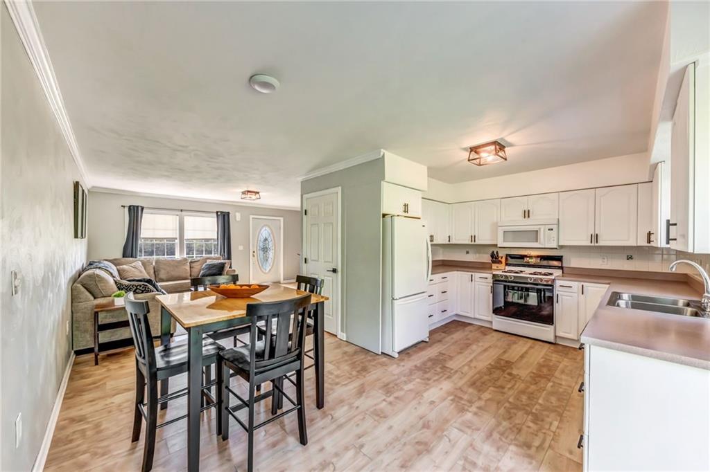 4426 Mt Troy Rd Extension Pittsburgh, PA 15214 - Photo 8 of 25 Gallery Image 8