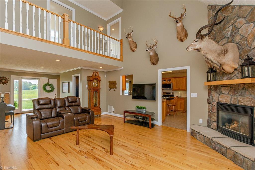 187 Circle Ridge Dobson, NC 27017 - Photo 12 of 37 Gallery Image 12
