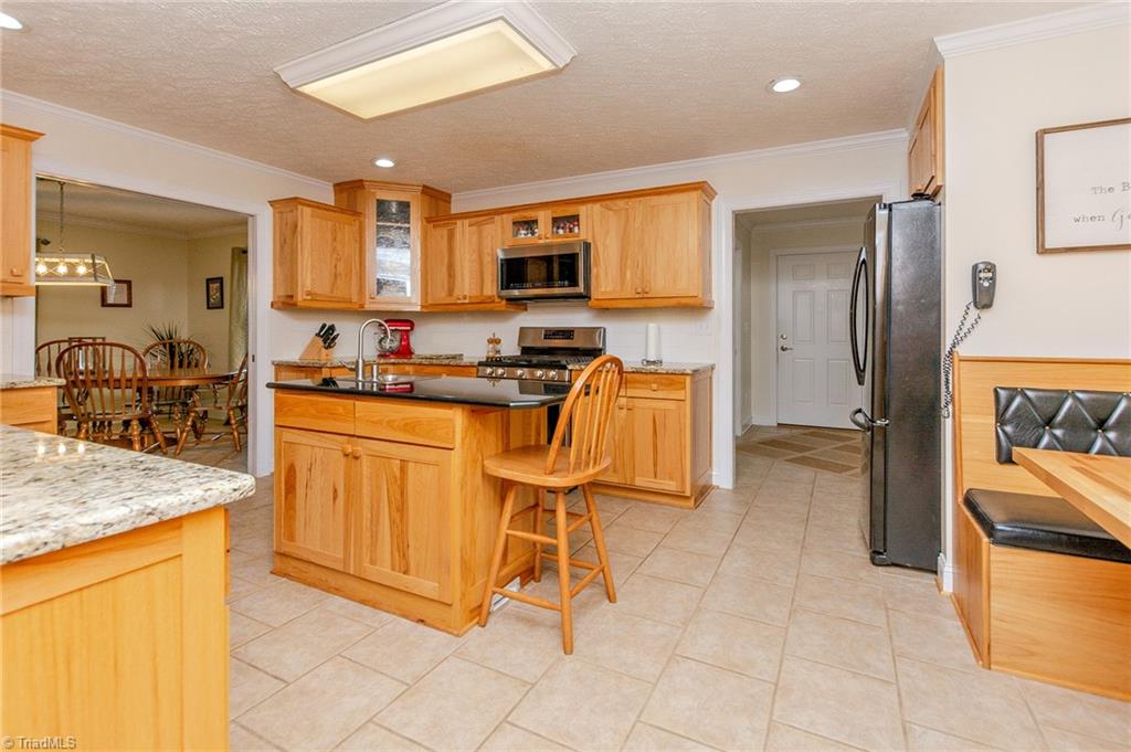 187 Circle Ridge Dobson, NC 27017 - Photo 13 of 37 Gallery Image 13