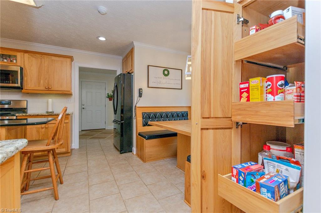 187 Circle Ridge Dobson, NC 27017 - Photo 14 of 37 Gallery Image 14