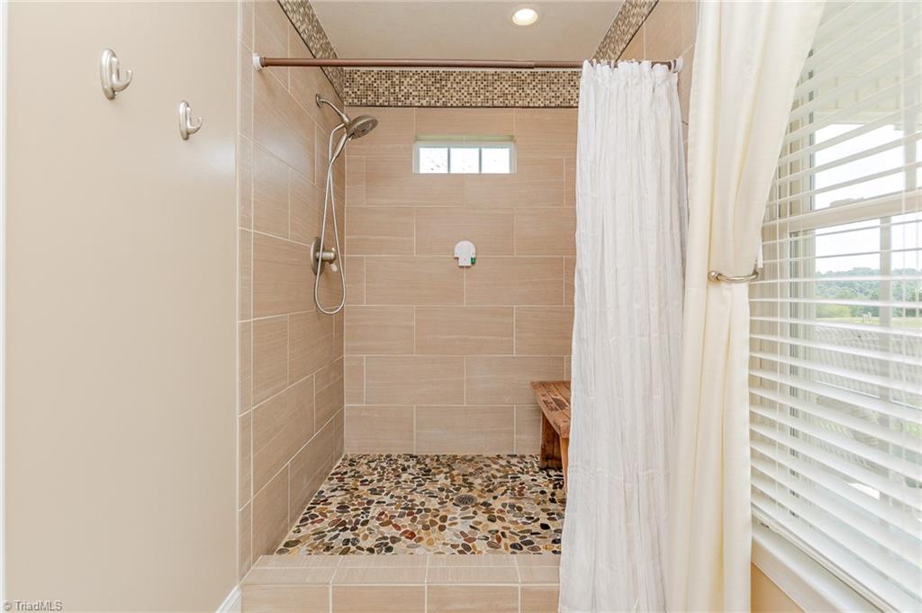 187 Circle Ridge Dobson, NC 27017 - Photo 27 of 37 Gallery Image 27
