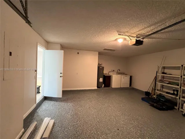 $3,600 | 1975 Northwest 100th Way, Pembroke Pines, FL 33024