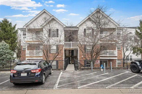 $174,900 | 430 Benton Drive, Unit C, St. Peters, MO 63376