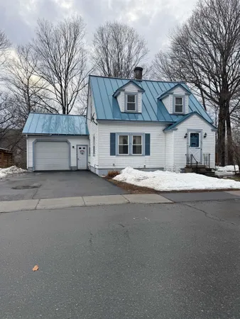 $249,900 | 157 Commonwealth Avenue, Springfield, VT 05156