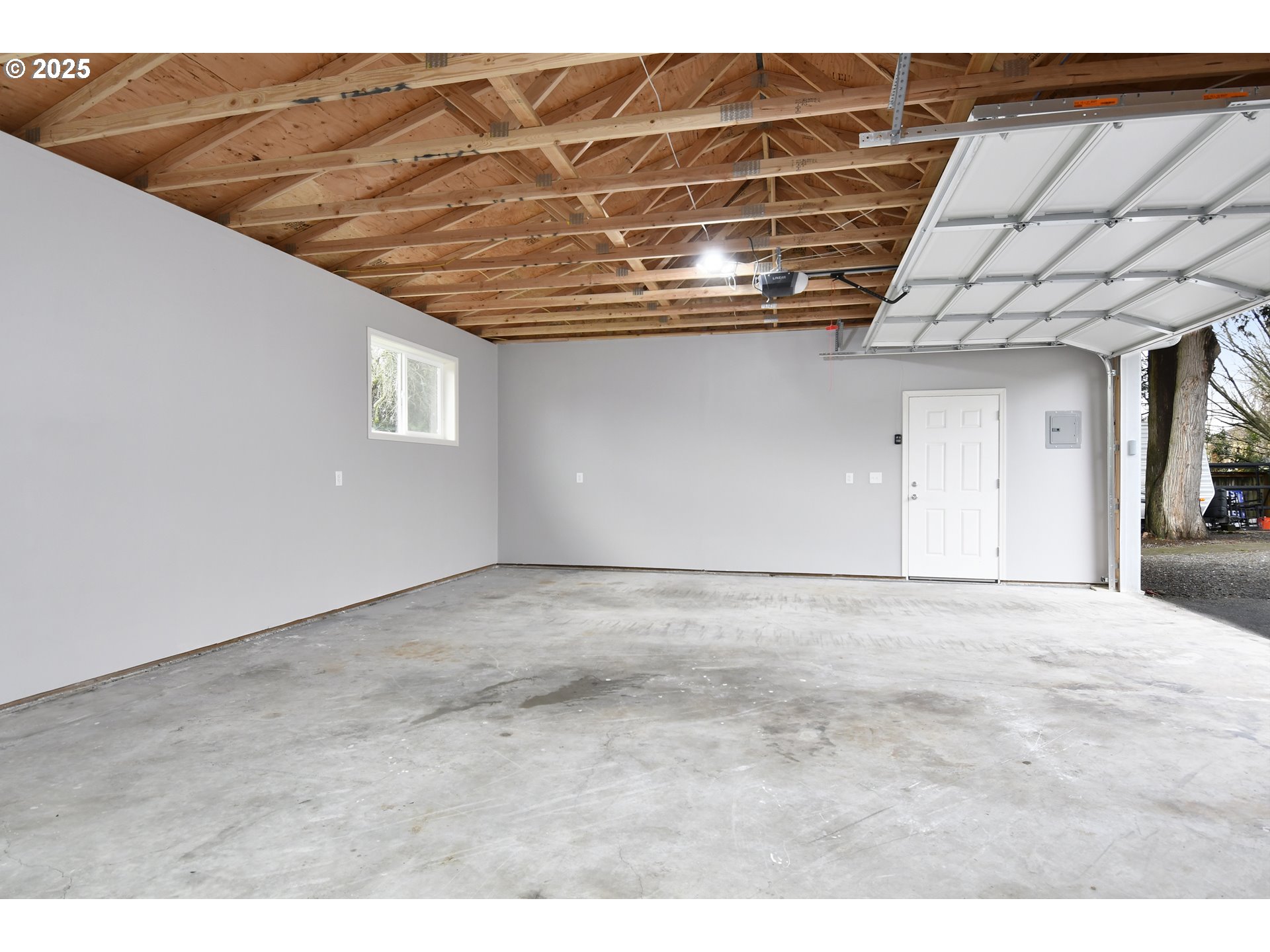 3610 Southeast Powell Valley Road Gresham, OR 97080 - Photo 38 of 45