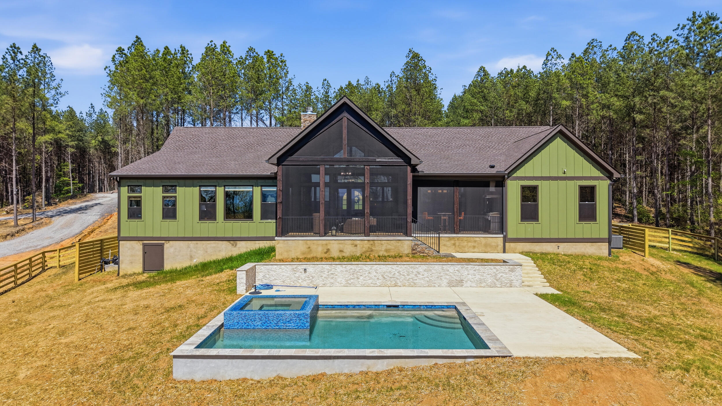 335 Serenity Way Guild, TN 37340 - Photo 2 of 46 335 serenity wy-41