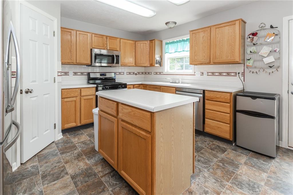 1108 Hopkins Road Indianapolis, IN 46229 - Photo 11 of 23 Gallery Image 11