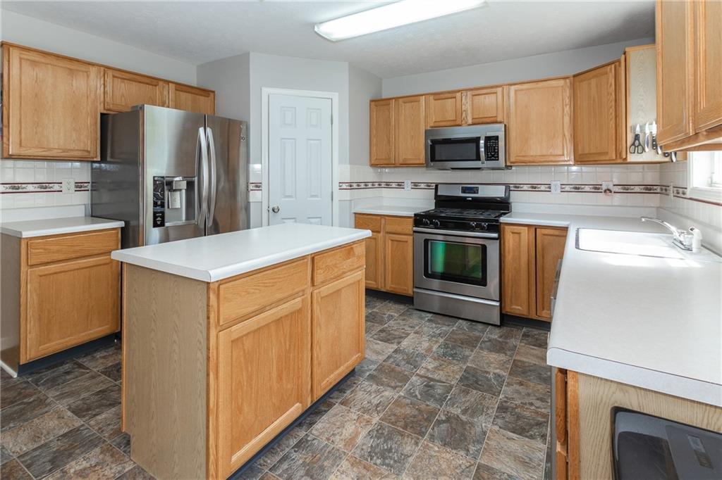 1108 Hopkins Road Indianapolis, IN 46229 - Photo 10 of 23 Gallery Image 10