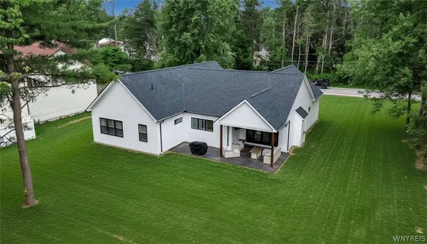 $800,000 | 799 Casey Road, Amherst, NY 14051