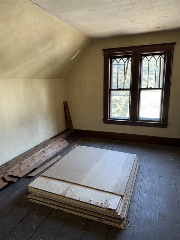 8 Eureka Street Worcester, MA 01603 - Photo 18 of 25