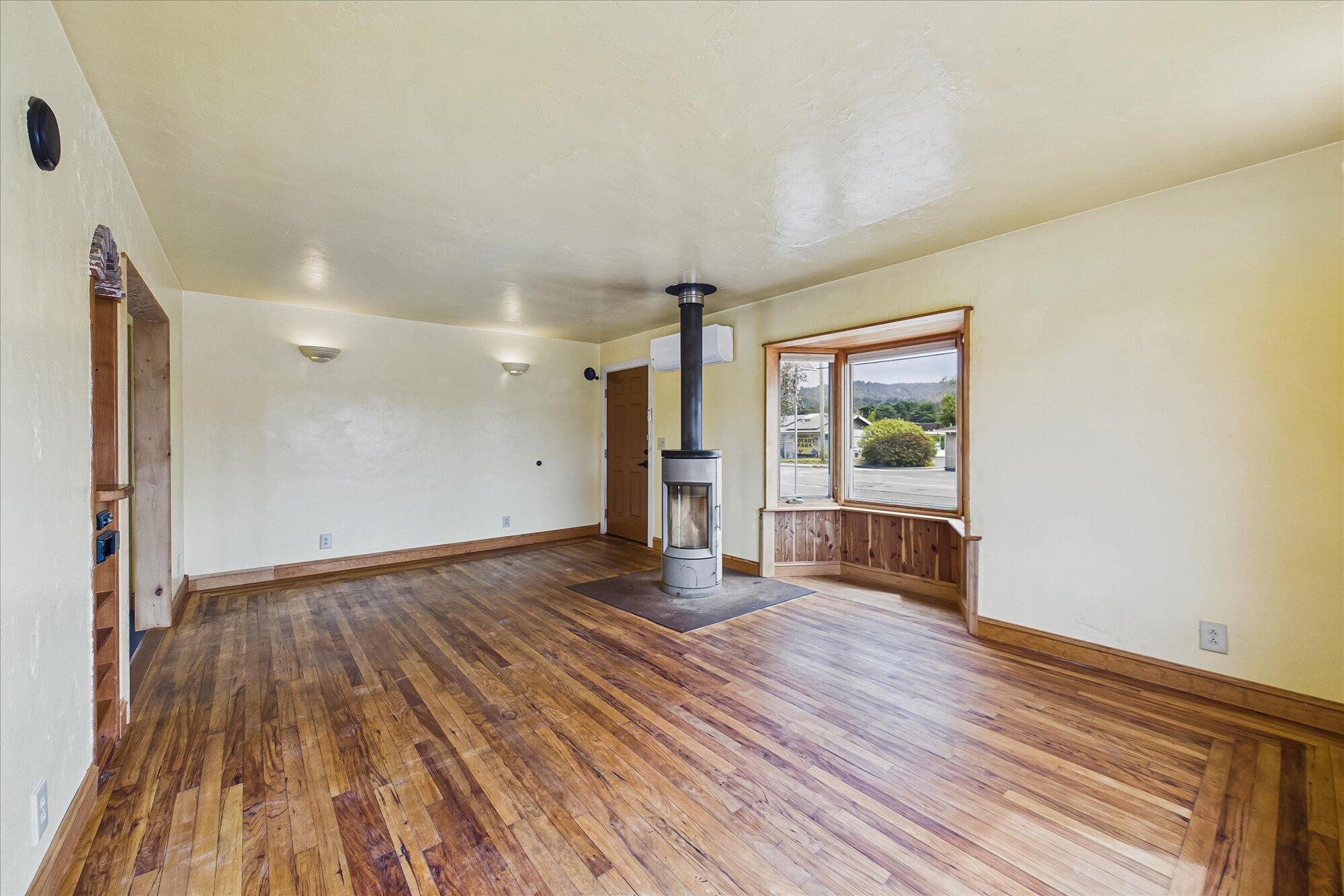 141 South G Street Arcata, CA 95521 - Photo 10 of 48 Gallery Image 10