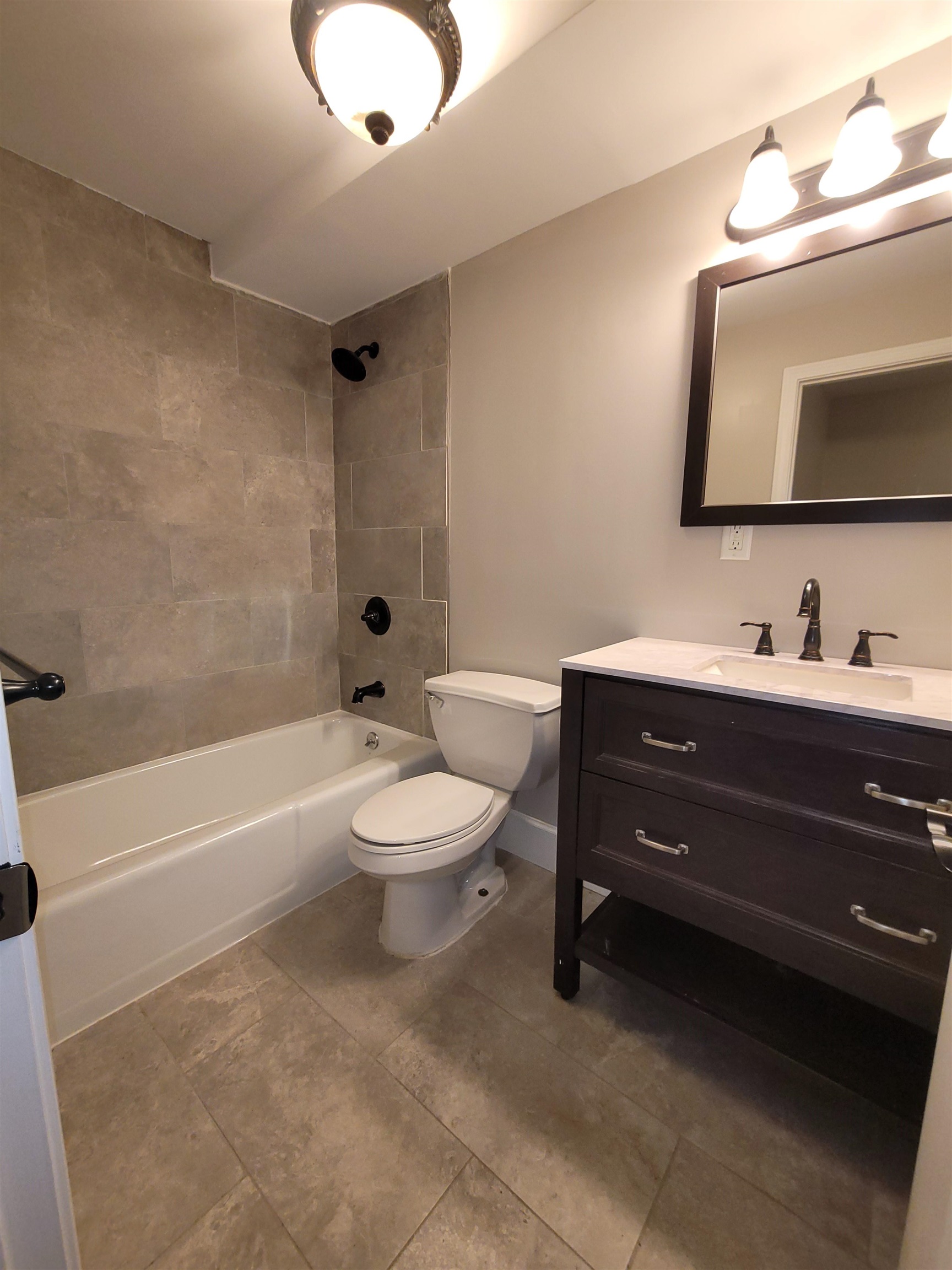 8 Tiffany Road, Unit 1 Salem, NH 03079 - Photo 7 of 9