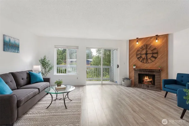 $312,000 | 8823 Holly Drive, Unit H206, Everett, WA 98208