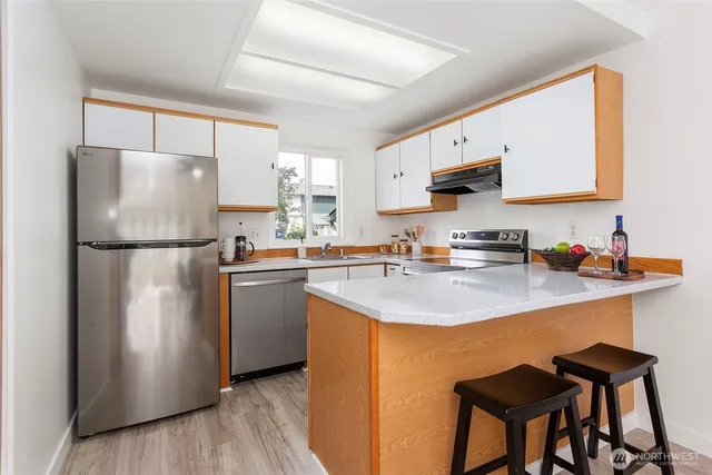 $312,000 | 8823 Holly Drive, Unit H206, Everett, WA 98208