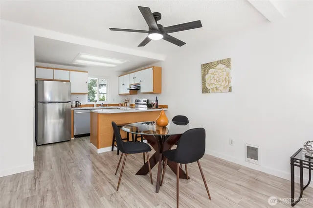 $312,000 | 8823 Holly Drive, Unit H206, Everett, WA 98208