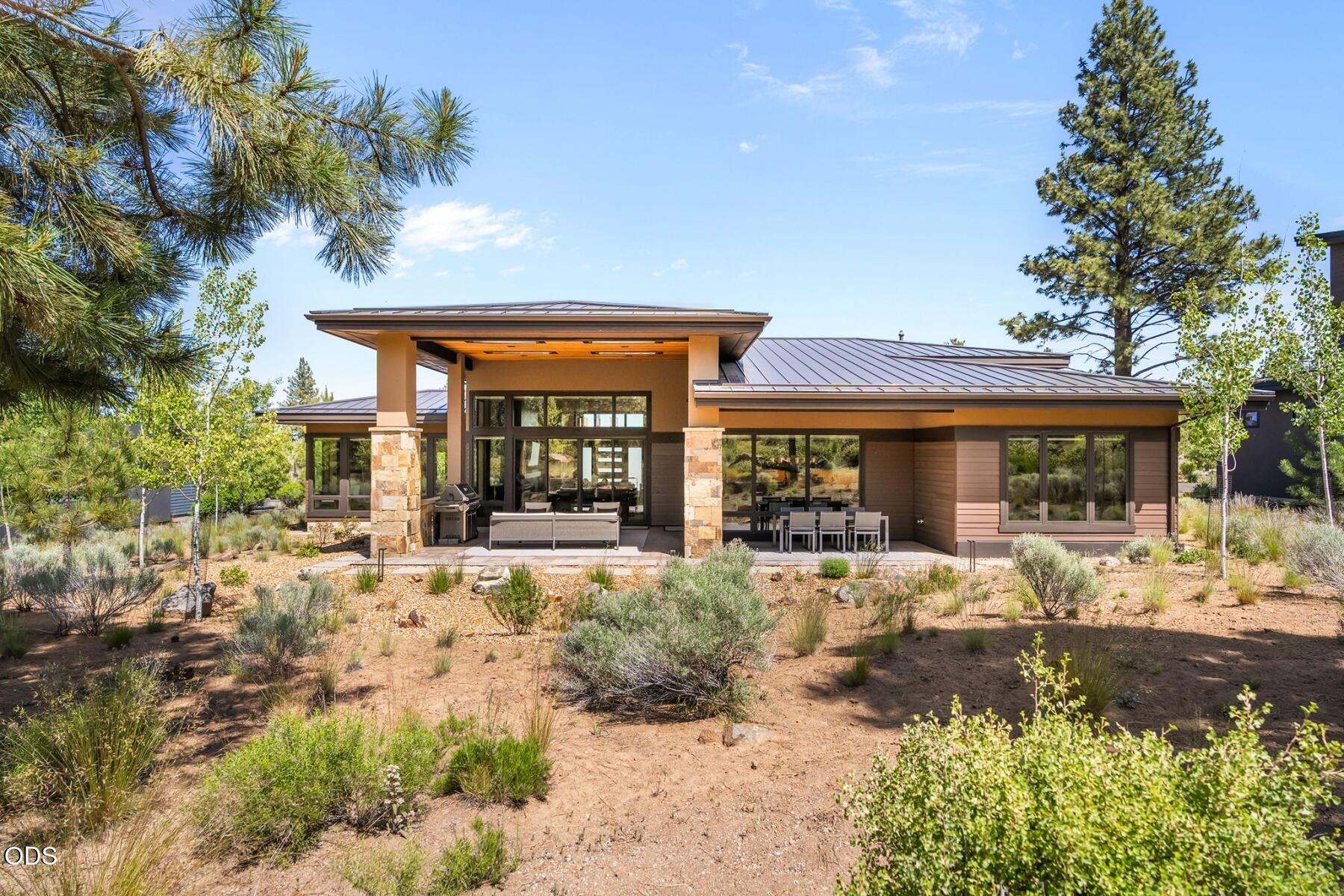 61317 Southwest Bonneville Loop Bend, OR 97702 - Photo 15 of 59