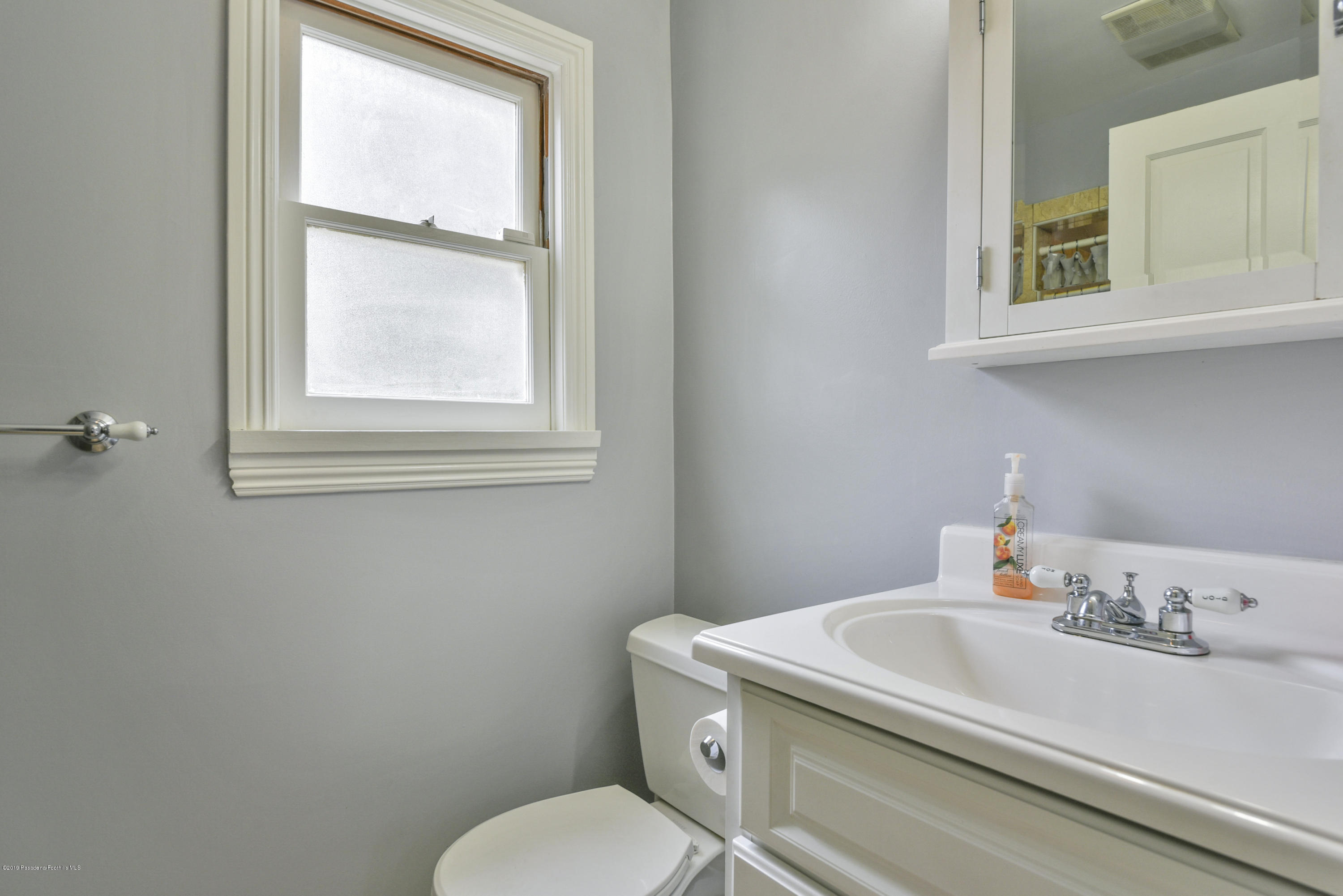 804 Monterey Road South Pasadena, CA 91030 - Photo 18 of 29 master bath