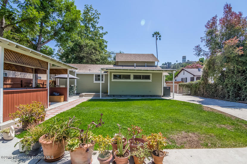 804 Monterey Road South Pasadena, CA 91030 - Photo 25 of 29 backyard