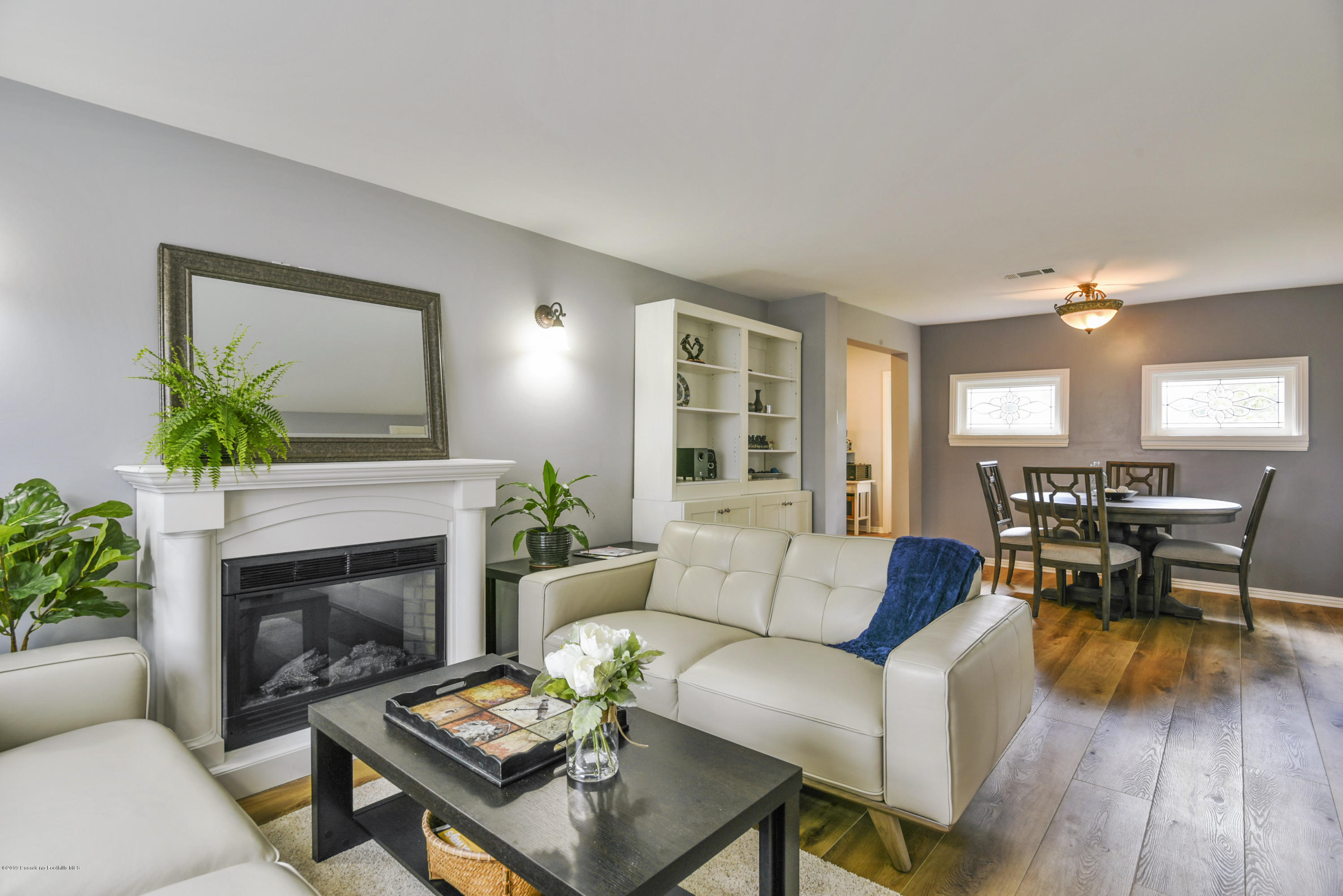 804 Monterey Road South Pasadena, CA 91030 - Photo 7 of 29 living room