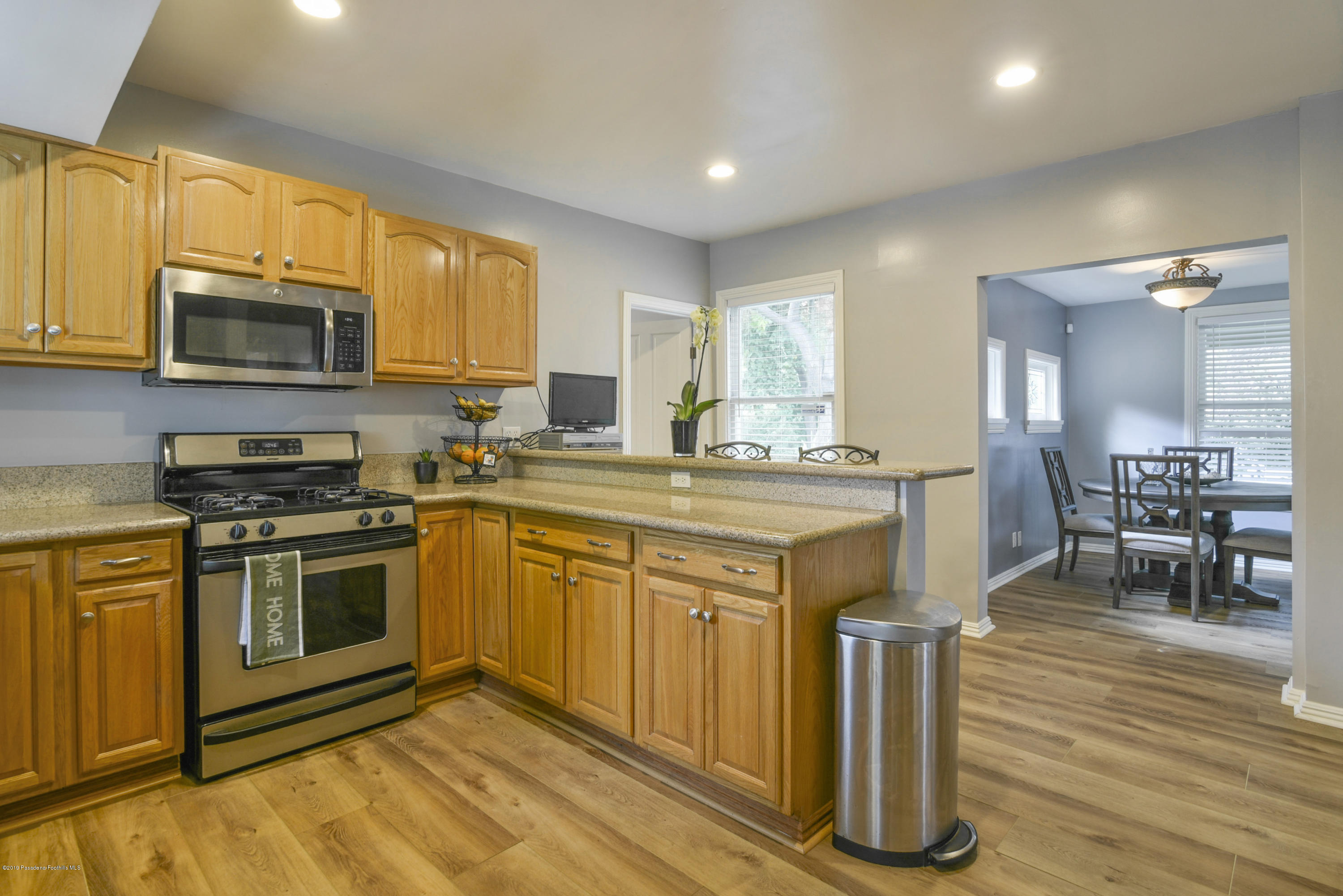 804 Monterey Road South Pasadena, CA 91030 - Photo 9 of 29 kitchen