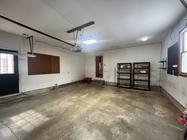 $259,000 | 117 Prairie Road, Carterville, IL 62918