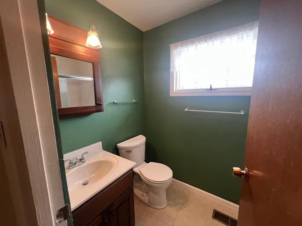 $259,000 | 117 Prairie Road, Carterville, IL 62918