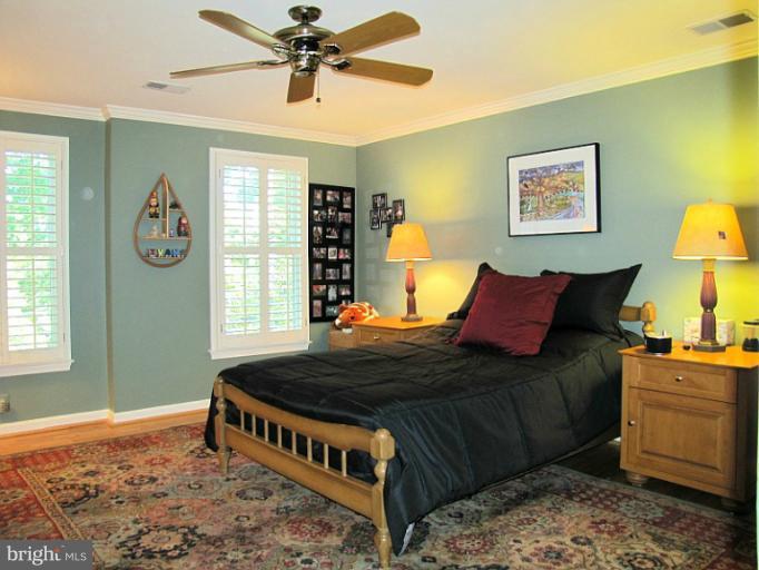 810 Villa Ridge Road Falls Church, VA 22046 - Photo 11 of 29 Bedroom 4