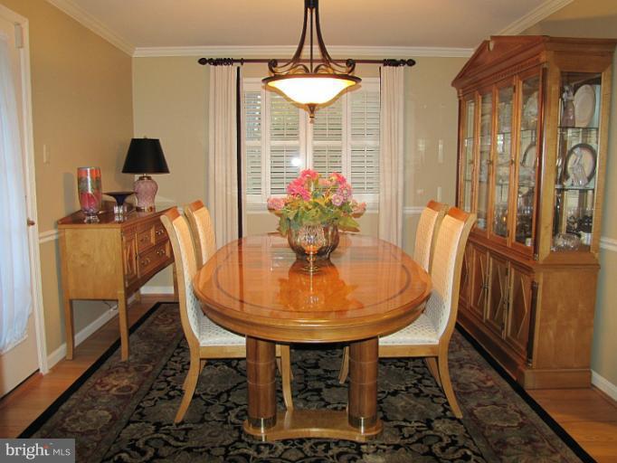 810 Villa Ridge Road Falls Church, VA 22046 - Photo 23 of 29 Dining Room