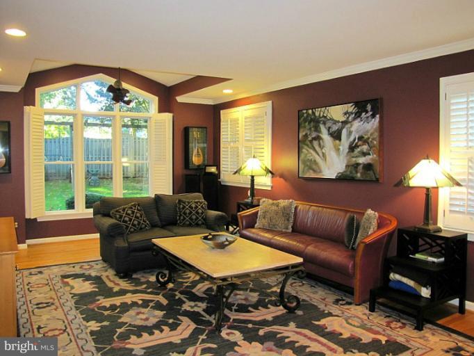 810 Villa Ridge Road Falls Church, VA 22046 - Photo 24 of 29 Family Room
