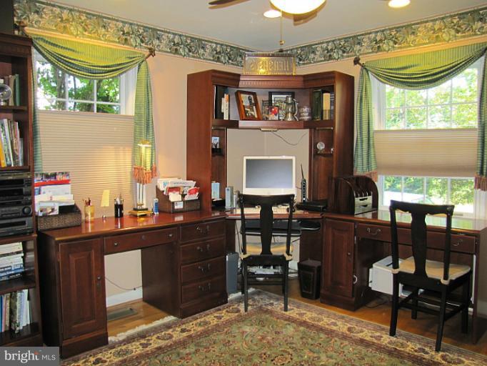 810 Villa Ridge Road Falls Church, VA 22046 - Photo 25 of 29 Bedroom 2 - Main Level