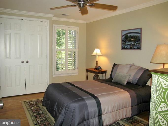 810 Villa Ridge Road Falls Church, VA 22046 - Photo 6 of 29 Bedroom 3